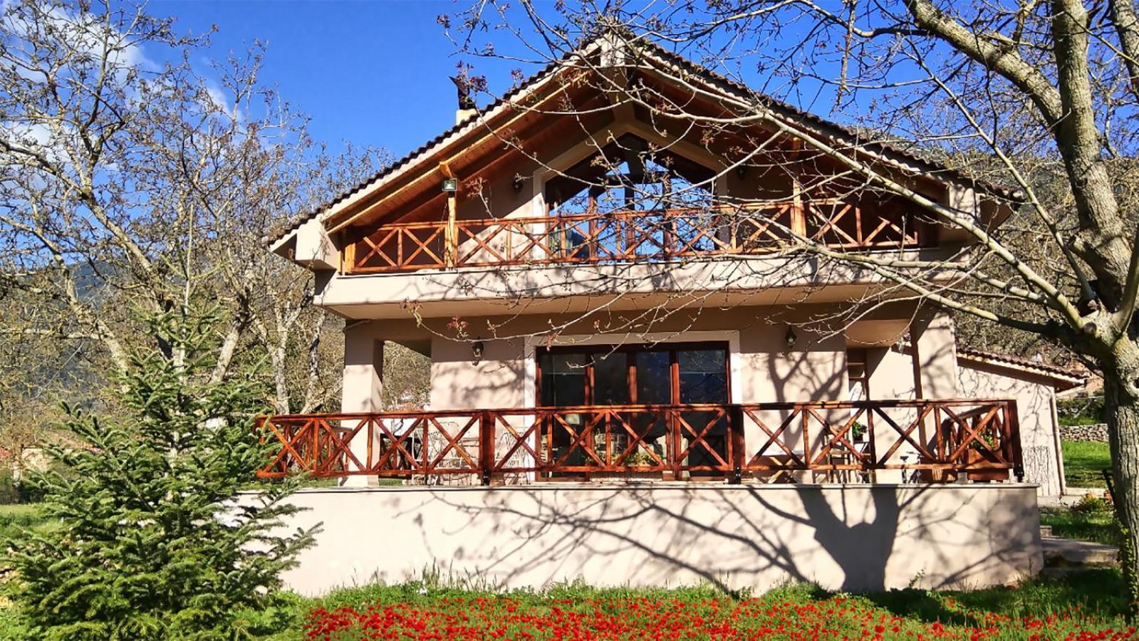 Chalet Coquelicot Kalavryta Exterior foto